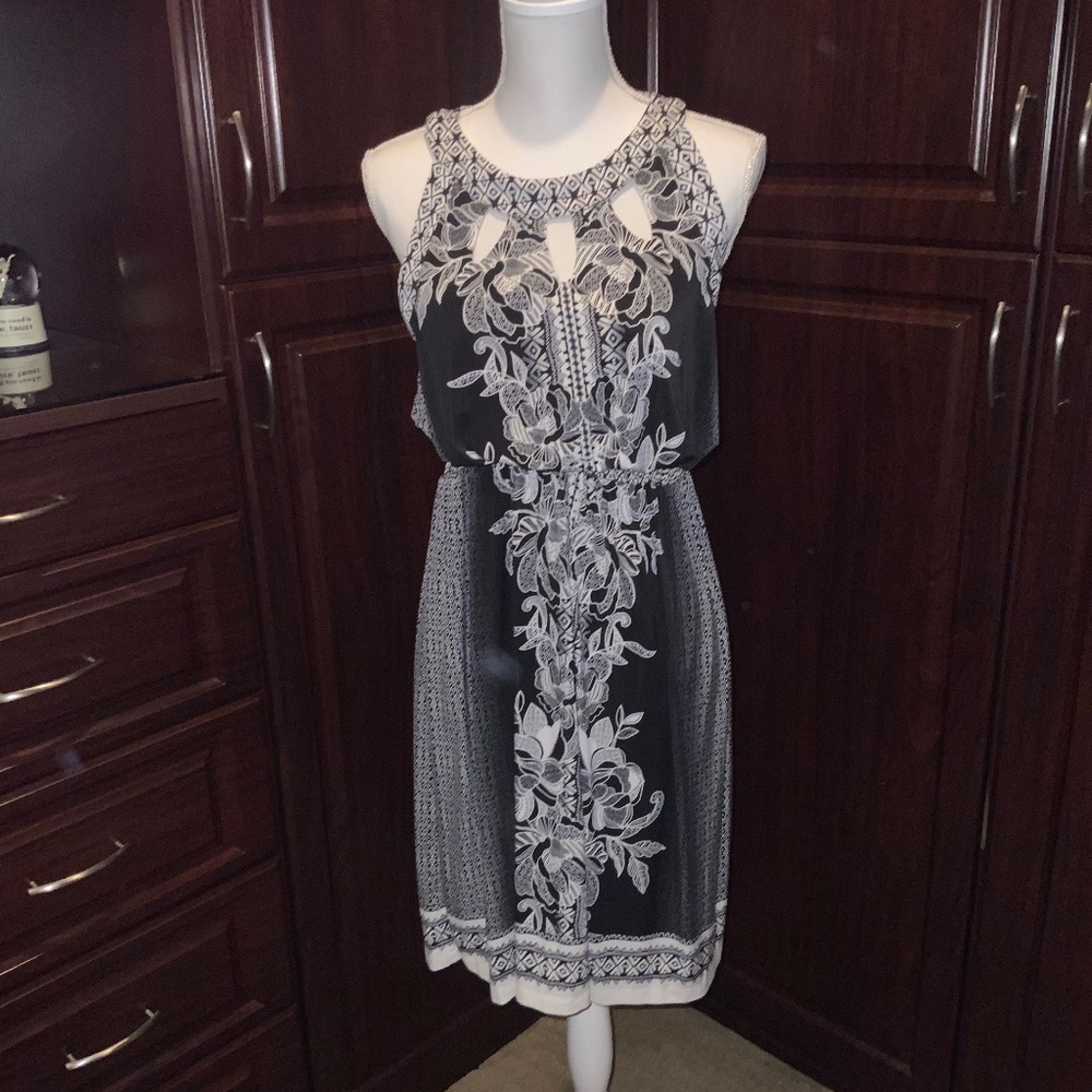 Womens Summer Dress Size M Black and White